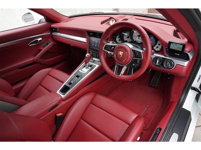 صورة 10 لـ 2019 Porsche 911