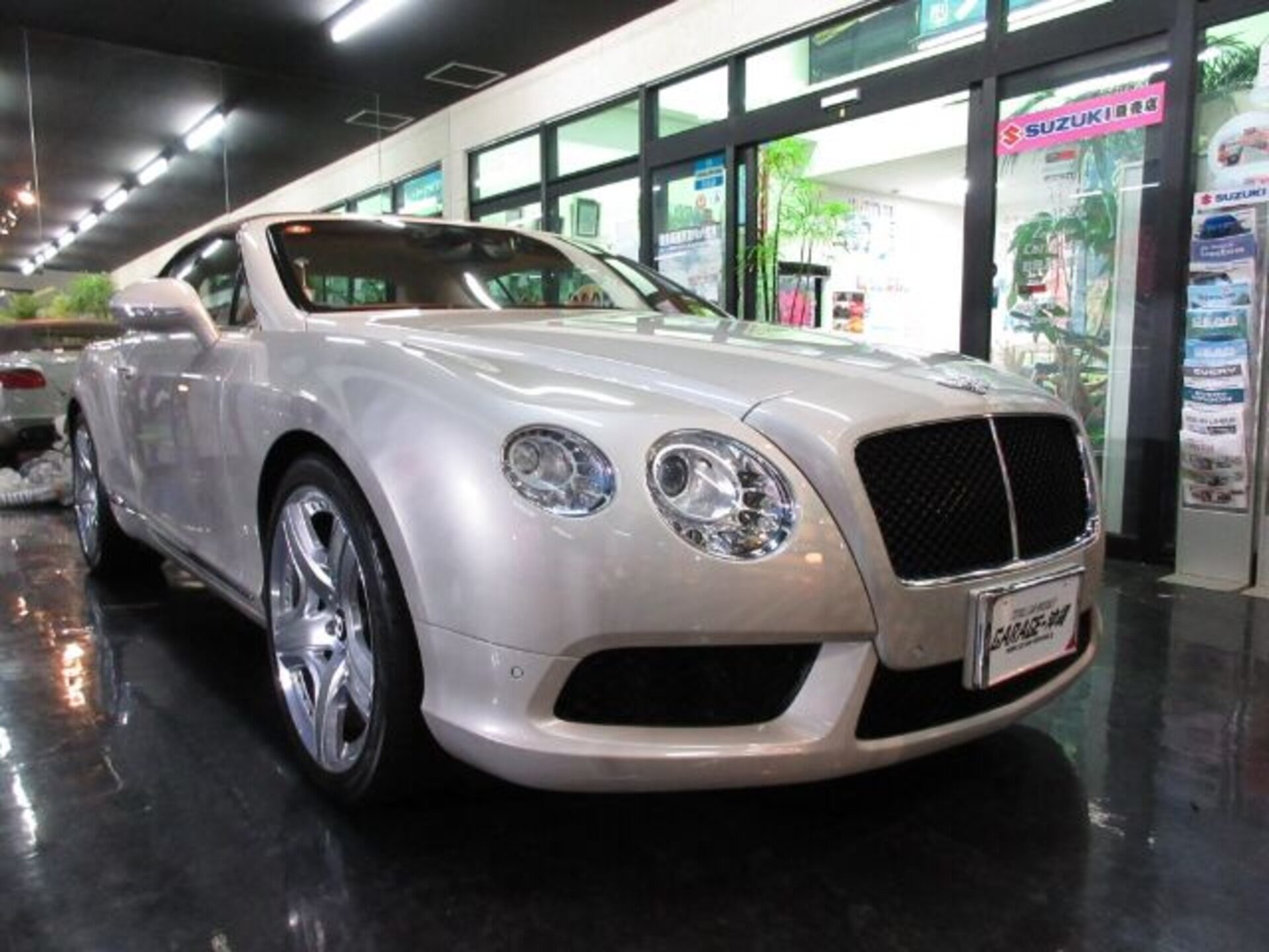 BENTLEY CONTINENTAL - View 1
