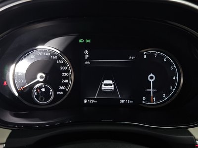 صورة 8 لـ 2021 Genesis GV70
