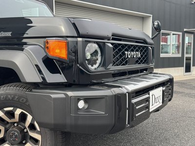 TOYOTA LAND CRUISER 70 - 7