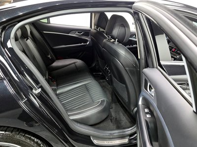 2022 Genesis THE NEW G70 thumbnail 12