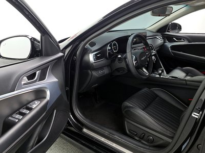 صورة 10 لـ 2022 Genesis THE NEW G70