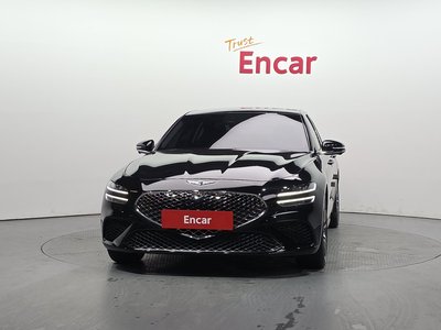 صورة 2 لـ 2022 Genesis THE NEW G70