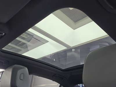 2025 BMW 5 SERIES thumbnail 18
