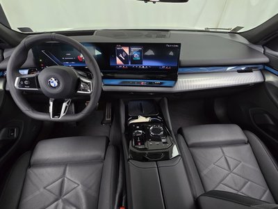 2025 BMW 5 SERIES — фото 5
