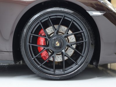PORSCHE 911 - 8