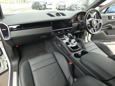 PORSCHE CAYENNE - 6