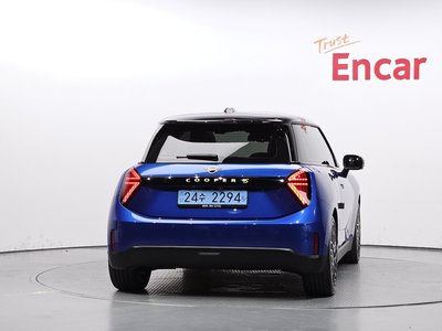 صورة 3 لـ 2024 MINI COOPER ELECTRIC