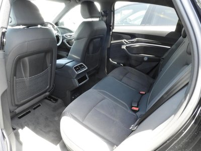 2025 AUDI Q8 SPORTBACK E-TRON 缩略图 16