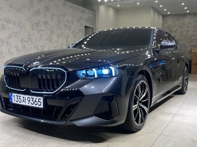 BMW 5 SERIES - 4
