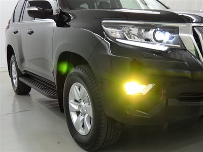 TOYOTA LAND CRUISER PRADO - 8