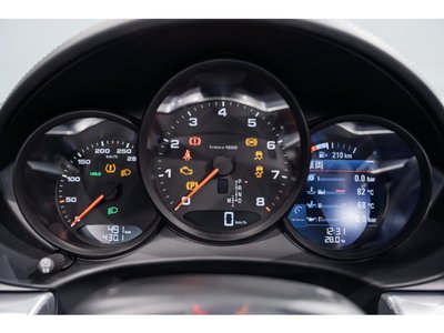 2025 Porsche 718 photo 6