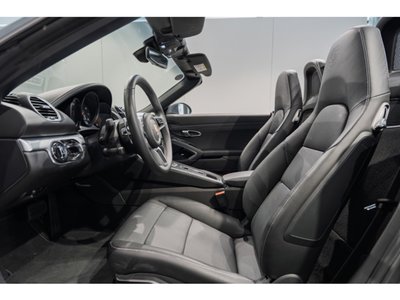 2025 Porsche 718 photo 3