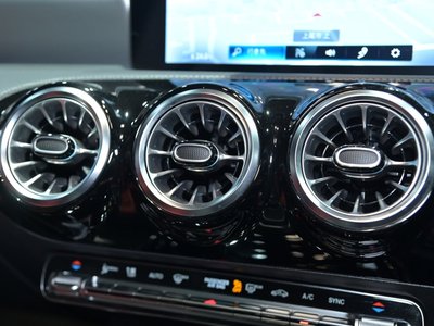 صورة مصغرة 52 لـ 2021 Mercedes-BENZ CLA AMG