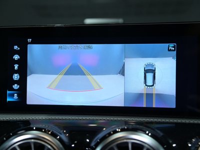 صورة 4 لـ 2021 Mercedes-BENZ CLA AMG
