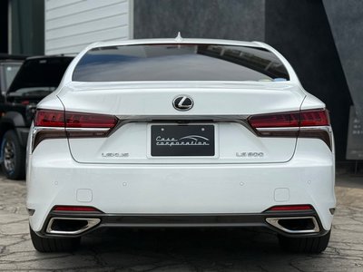 صورة 4 لـ 2017 Lexus LS