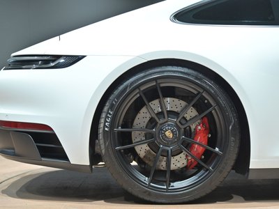 2024 Porsche 911 thumbnail 26
