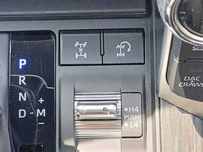 2024 Toyota LAND CRUISER 300 缩略图 32