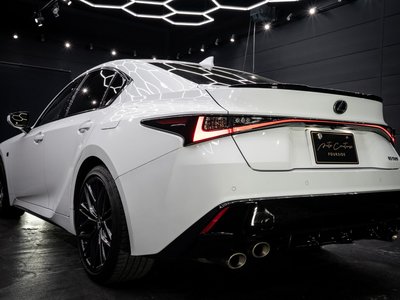 LEXUS IS - 4