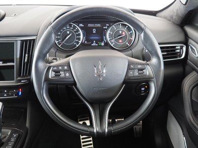 MASERATI LEVANTE - 8
