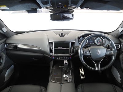 MASERATI LEVANTE - 6