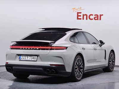 PORSCHE PANAMERA - 4