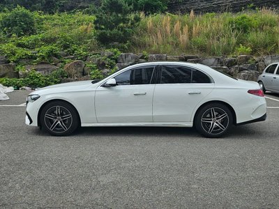 MERCEDES-BENZ E-CLASS - 2