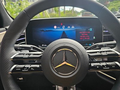MERCEDES-BENZ E-CLASS - 6