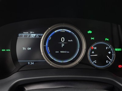 صورة 8 لـ 2017 Lexus RX
