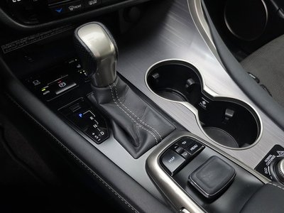 صورة 9 لـ 2017 Lexus RX