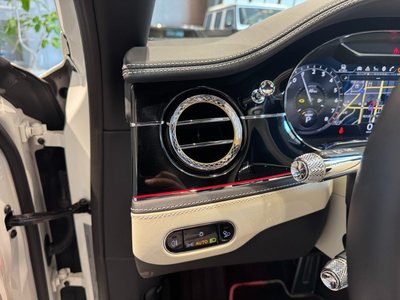 صورة مصغرة 36 لـ 2023 Bentley FLYING SPUR