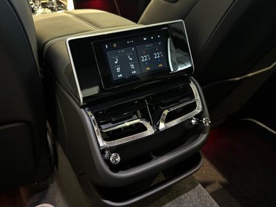 صورة مصغرة 72 لـ 2023 Bentley FLYING SPUR