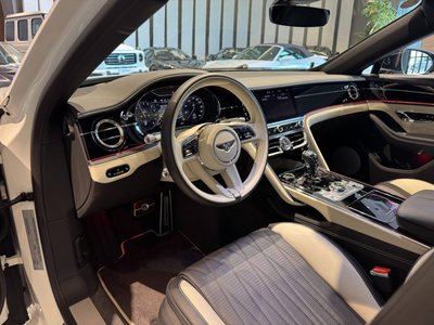 2023 Bentley FLYING SPUR 照片 9