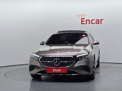 MERCEDES-BENZ E-CLASS - 2