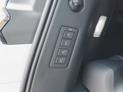 صورة مصغرة 16 لـ 2024 Lexus LM