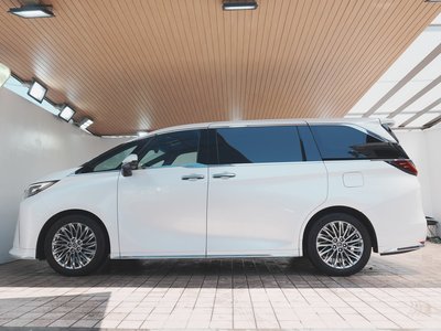 صورة مصغرة 53 لـ 2024 Lexus LM