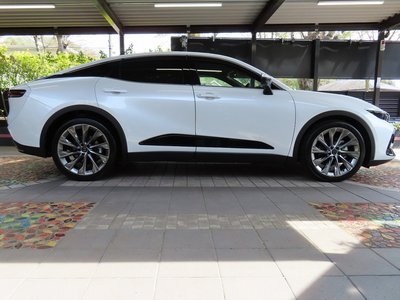 TOYOTA CROWN CROSSOVER - 4