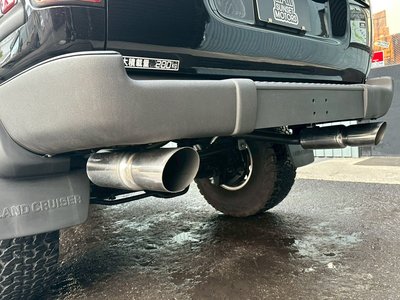 TOYOTA LAND CRUISER 80 - 9