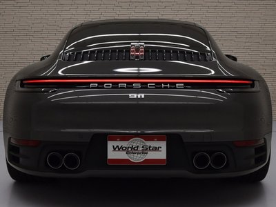 PORSCHE 911 - 8
