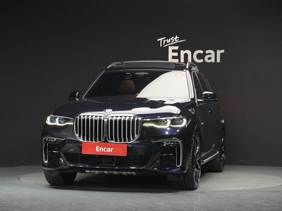 2022 BMW X7 照片 2