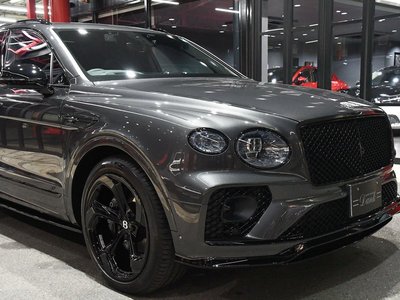 BENTLEY BENTAYGA - 10