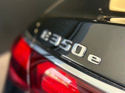 MERCEDES-BENZ E-CLASS - 9