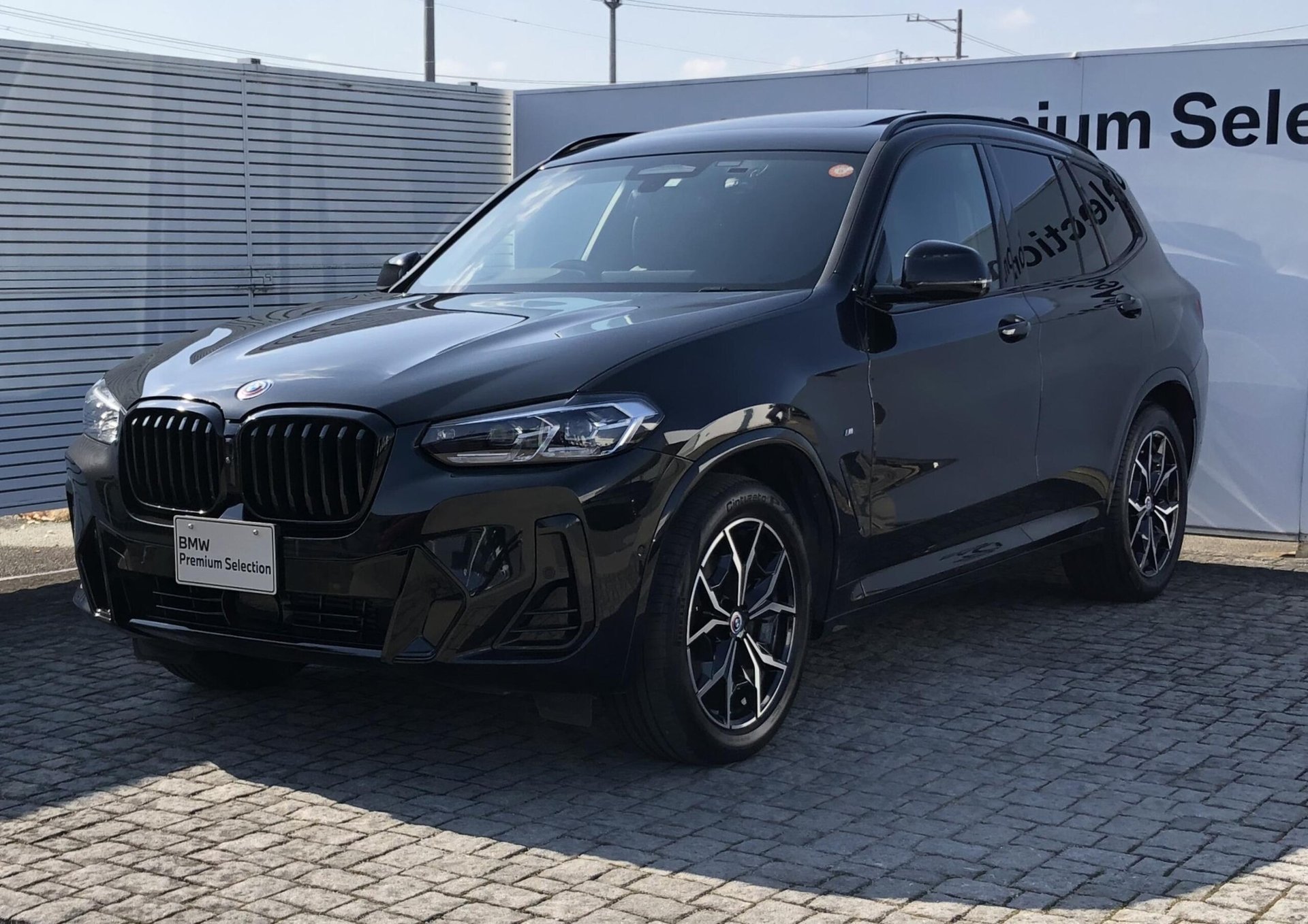 BMW X3 - View 1