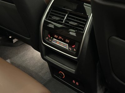 2024 BMW X5 — миниатюра 40