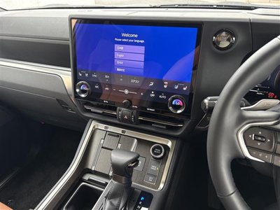 صورة مصغرة 28 لـ 2025 Lexus GX
