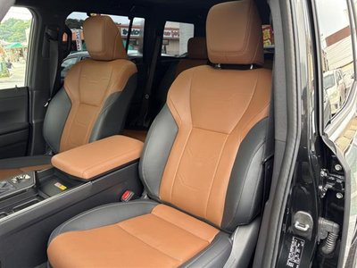 صورة مصغرة 12 لـ 2025 Lexus GX
