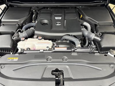صورة مصغرة 30 لـ 2025 Lexus GX
