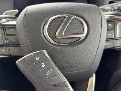 صورة 7 لـ 2025 Lexus GX
