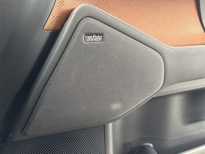صورة مصغرة 33 لـ 2025 Lexus GX