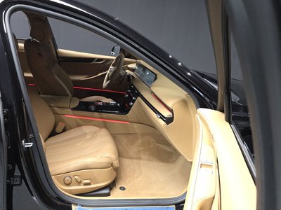 2024 Genesis G80 (RG3) thumbnail 17